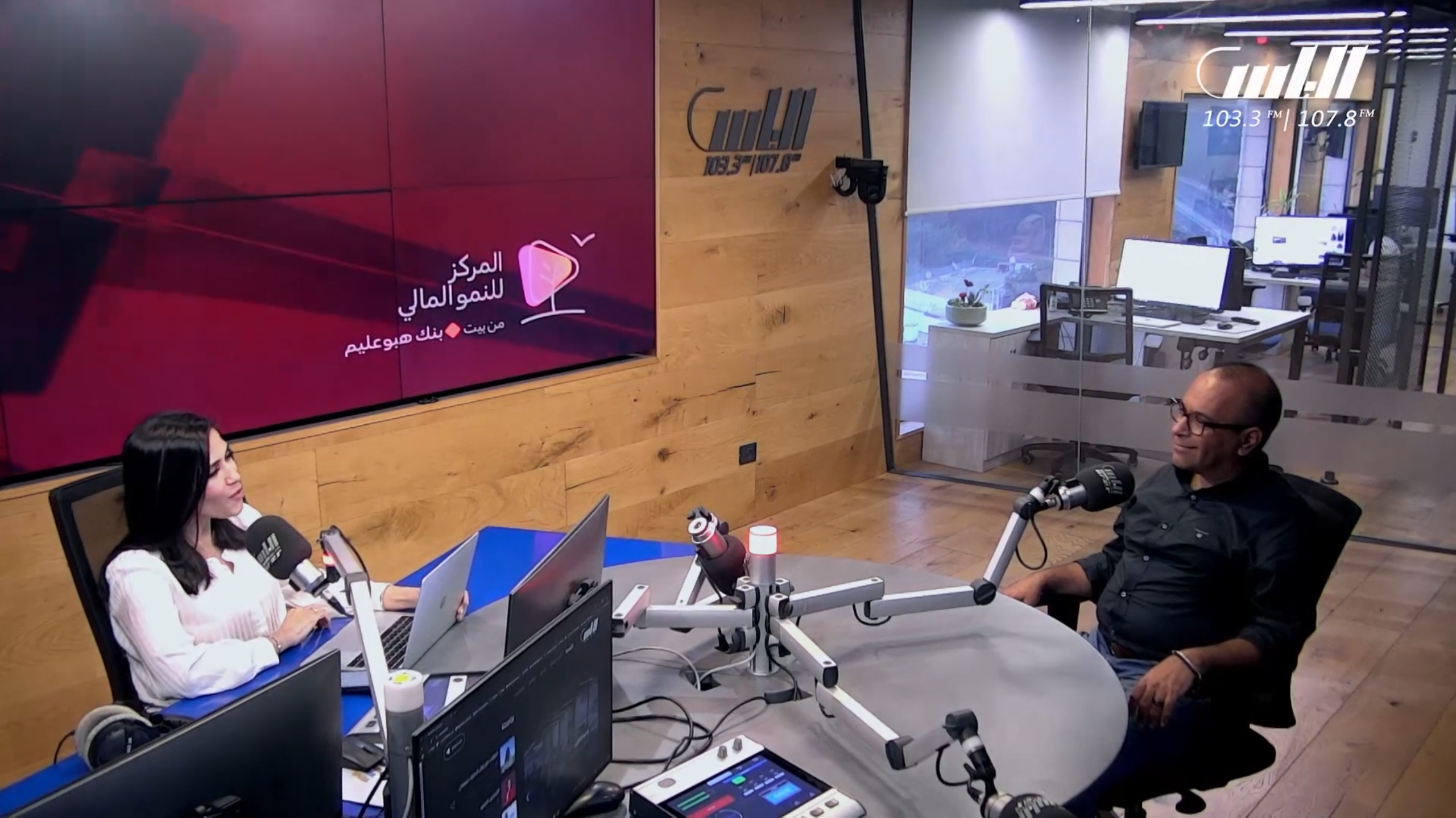 بودكاست تحت السيطرة - حلقة 4 - الدكتور حسن عباسي من أم الفحم أصغر محاضر في تاربخ " التخنيون"