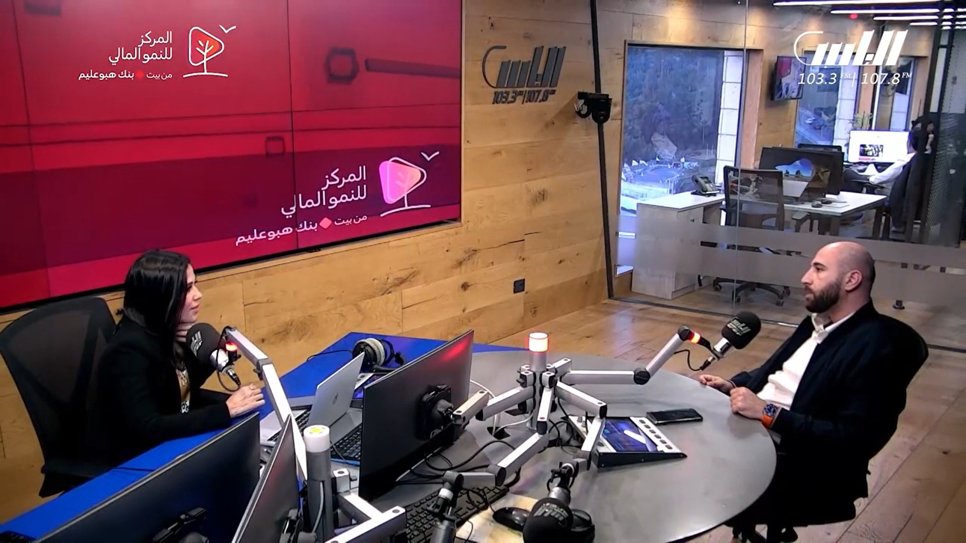 بودكاست تحت السيطرة - حلقة 4 - الدكتور حسن عباسي من أم الفحم أصغر محاضر في تاربخ " التخنيون"